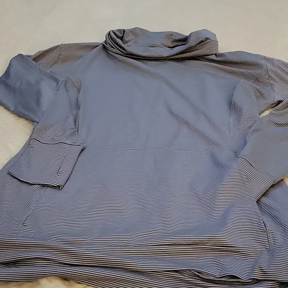 Top - Picture 1 of 3